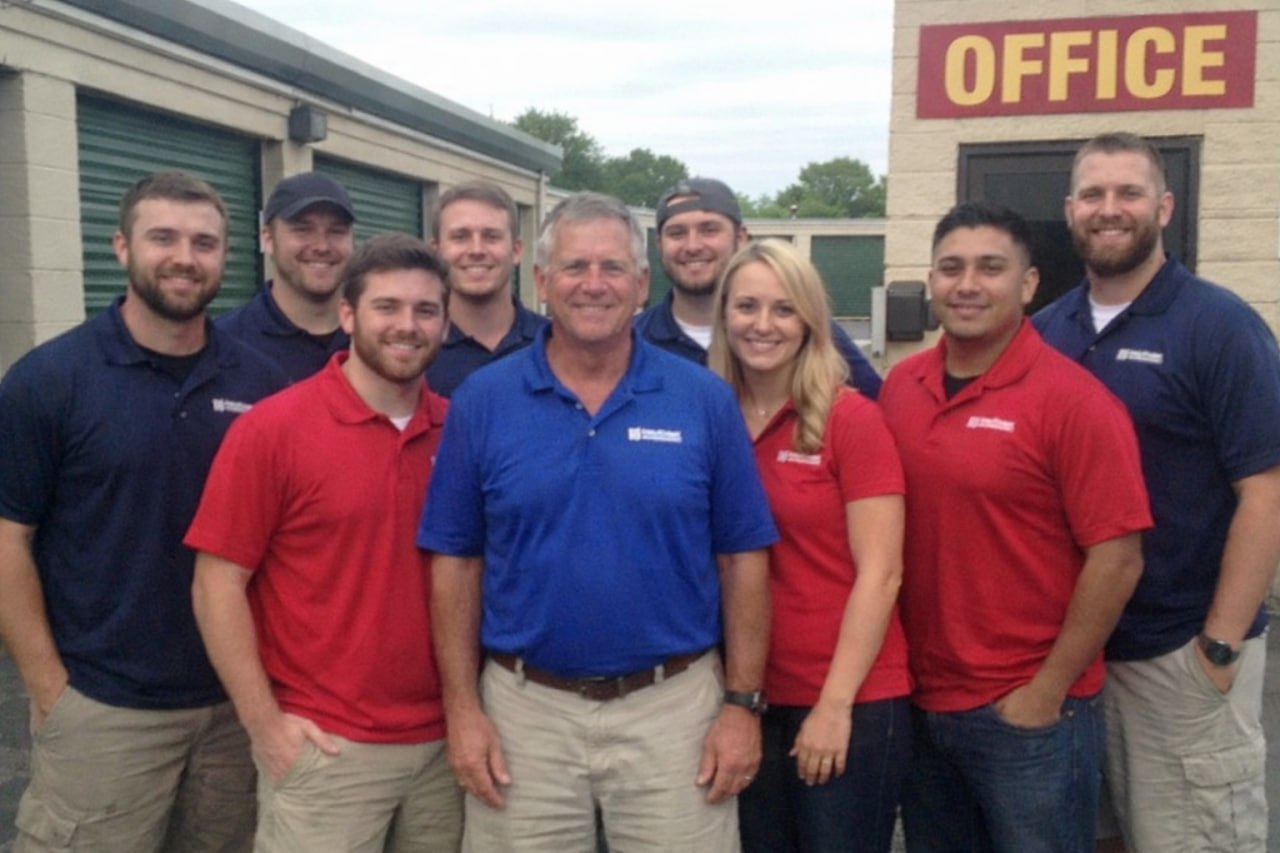 Water damage restoration professionals in Elyria, OH